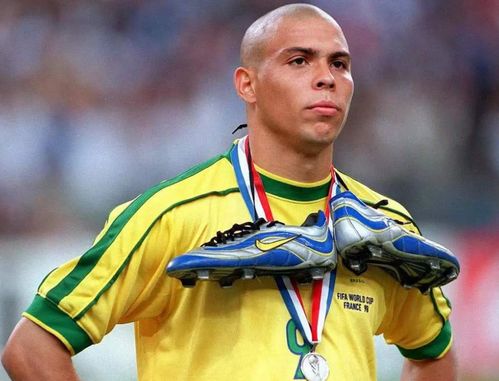 钩破门给出 钩破门给出