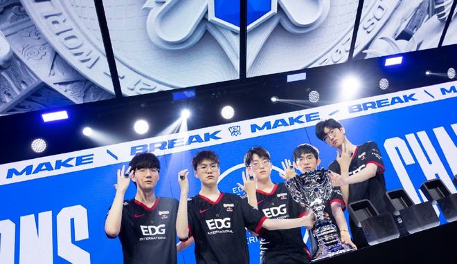 更为精明的 更为精明的